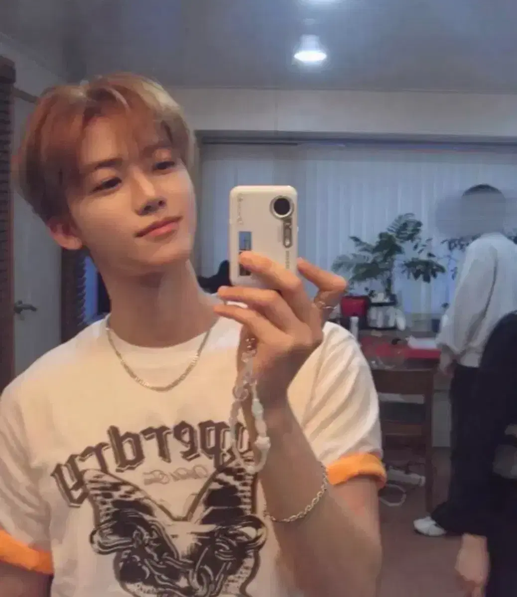 thumbnail-6